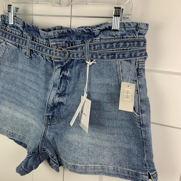 NEW Kancan size 32 high rise paper-bag Belted denim shorts - Picture 4 of 4